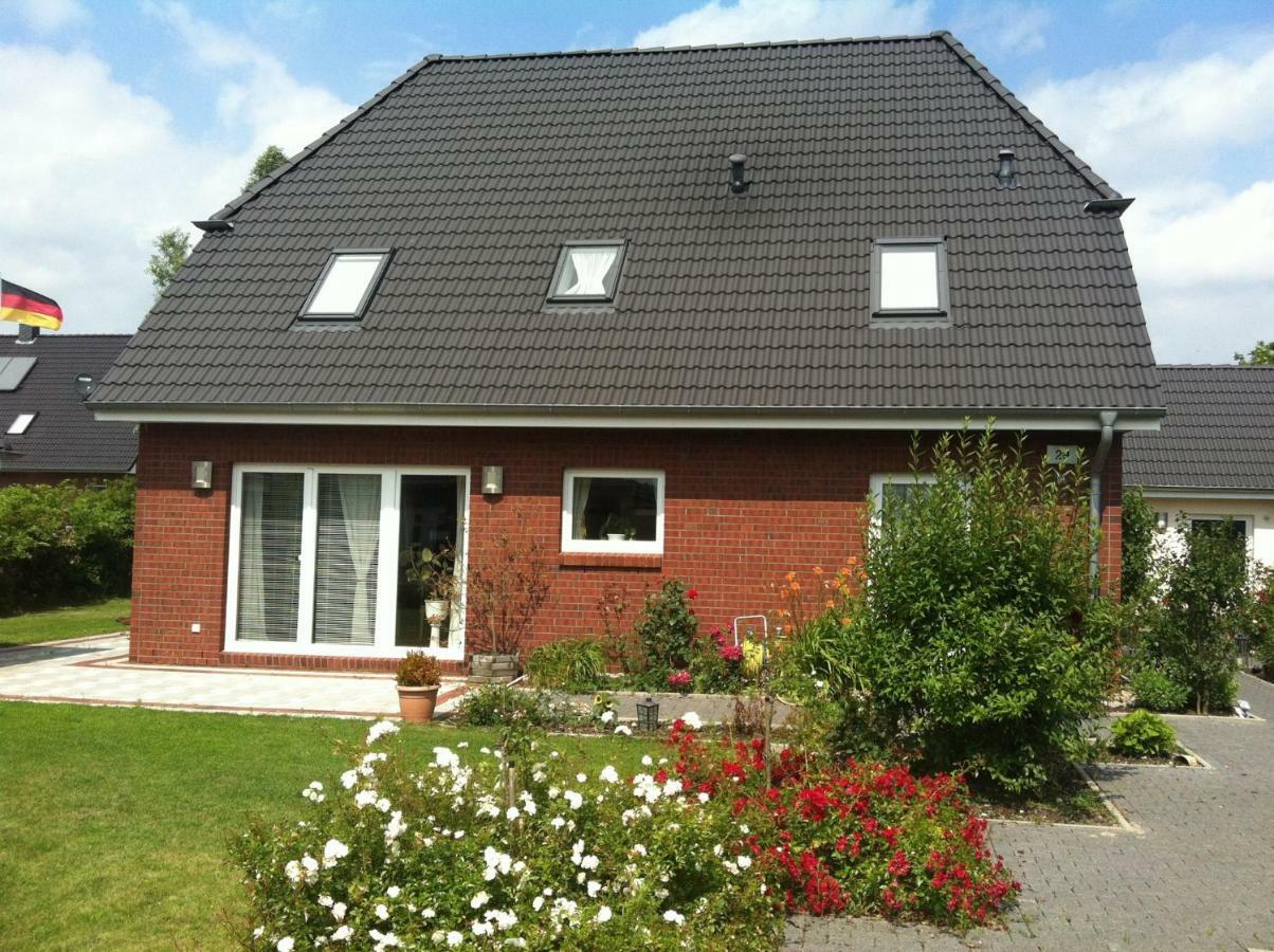 Zimmer Am Elberadweg Hamburg Exterior foto